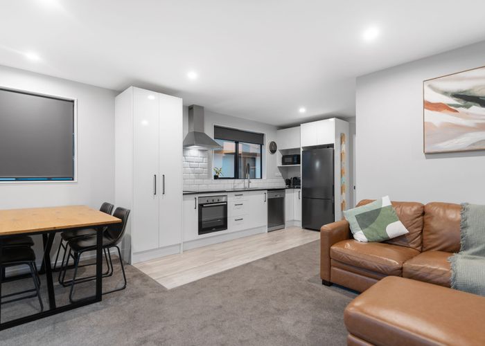  at 2/30A Northcote Road, Northcote, Christchurch