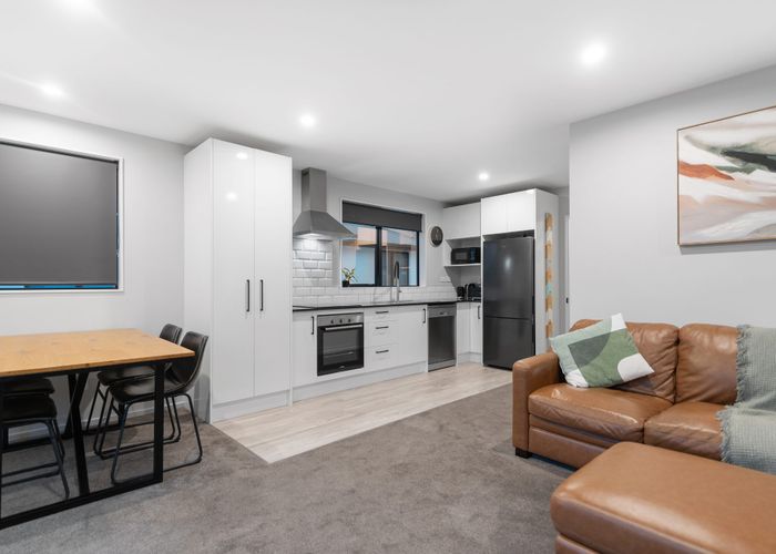  at 2/30A Northcote Road, Northcote, Christchurch City, Canterbury