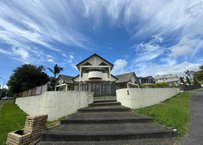  at 1 Capistrano Mews, Goodwood Heights, Auckland