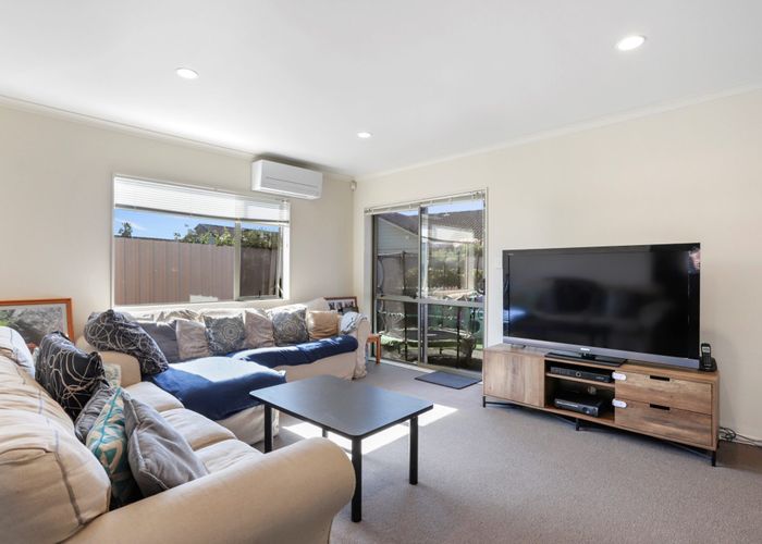  at 28/1 Piriti Drive, Te Atatu Peninsula, Auckland