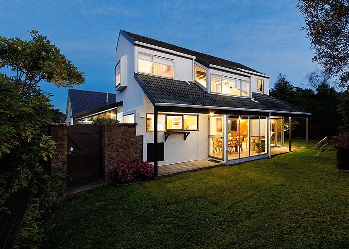  at 25 Heathcote Place, Fitzherbert, Palmerston North