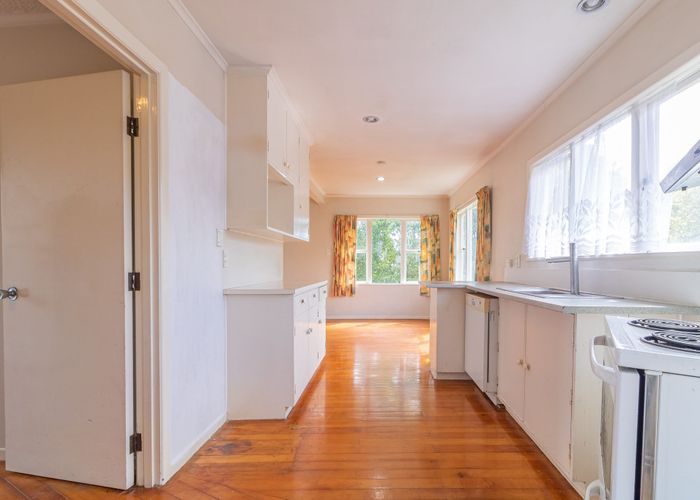  at 13 Totaravale Drive, Totara Vale, Auckland