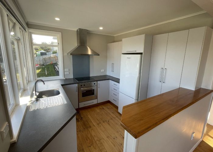  at 18 Parsons Street, Vogeltown, New Plymouth, Taranaki