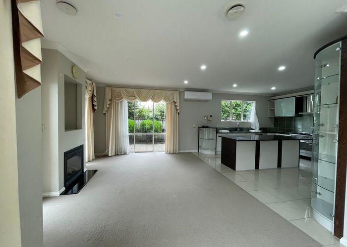  at 32 Kaseng Place, East Tamaki Heights, Manukau City, Auckland