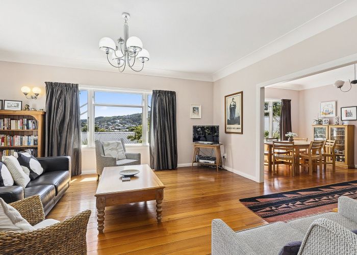  at 9 Kellsmere Crescent, Island Bay, Wellington, Wellington