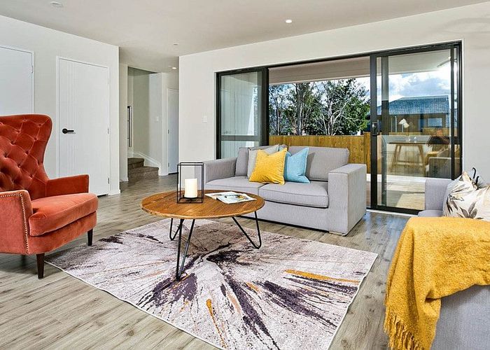  at 15C Bond Crescent, Forrest Hill, Auckland