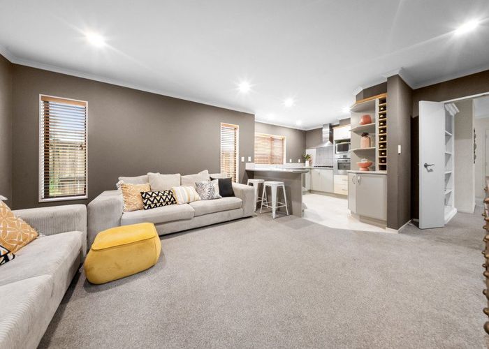  at 15 Lilybank Crescent, East Tamaki, Manukau City, Auckland