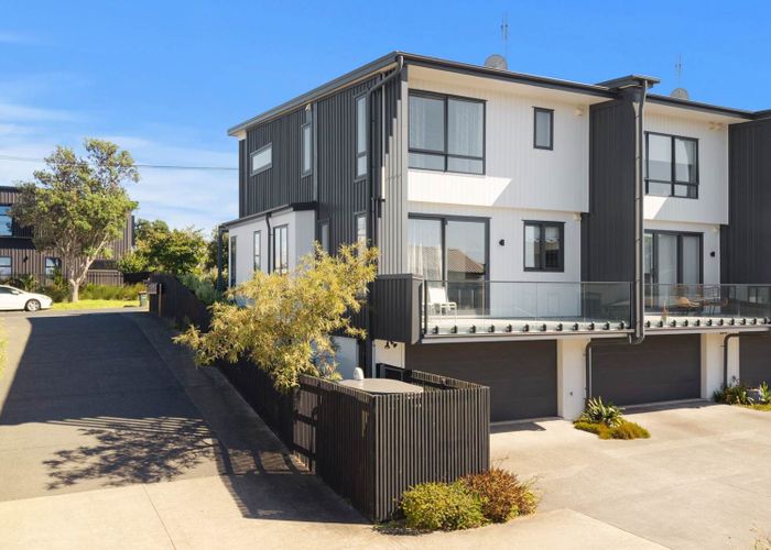  at 8c Lyndhurst Street, Wai O Taiki Bay, Auckland City, Auckland