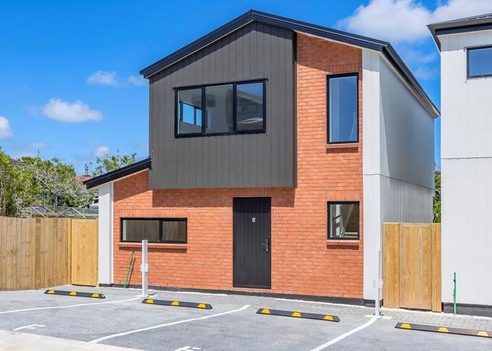  at 36A,E,F  Kaikoura Street, Henderson, Waitakere City, Auckland