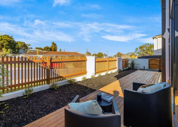  at 1/4 Lyford Crescent, Sunnynook, North Shore City, Auckland