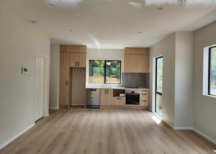  at 3/32 Yeovil Street, Te Atatu Peninsula, Waitakere City, Auckland