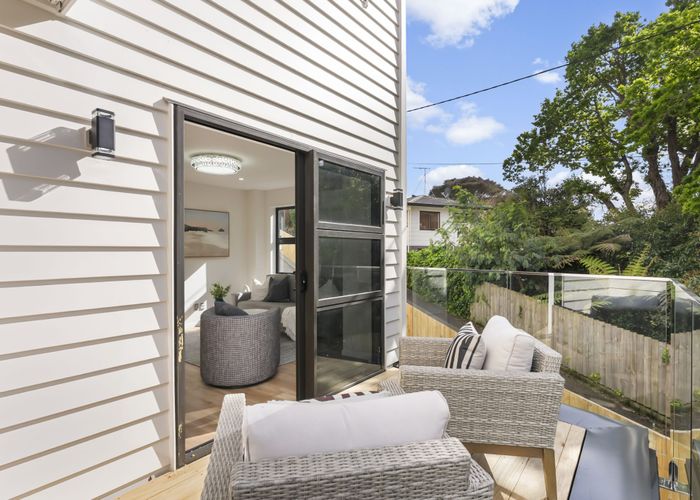  at 2/17B Eastglen Road, Glen Eden, Waitakere City, Auckland