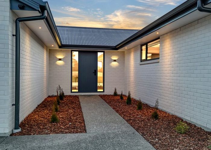  at 14 Greig Crescent, Amberley, Hurunui, Canterbury