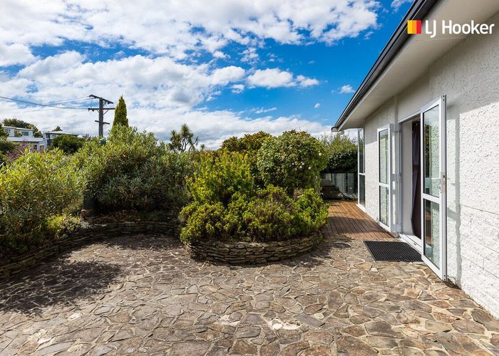  at 45 Aberdeen Road, Saint Clair, Dunedin