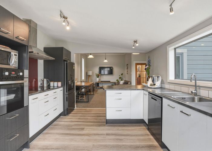  at 2 Baker Street, Caversham, Dunedin, Otago