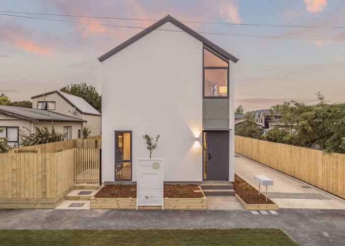  at 1/114 Mackworth Street, Woolston, Christchurch