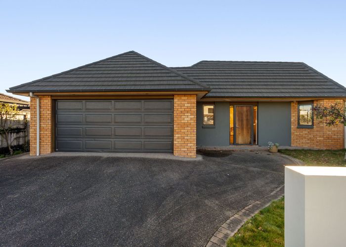  at 9 Jaemont Court, Huntington, Hamilton