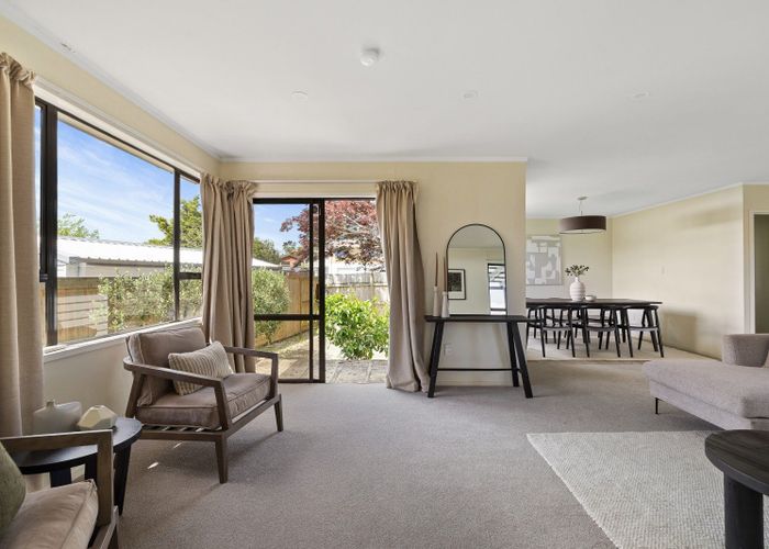  at 51 Gilbass Avenue, Hamilton Lake, Hamilton, Waikato