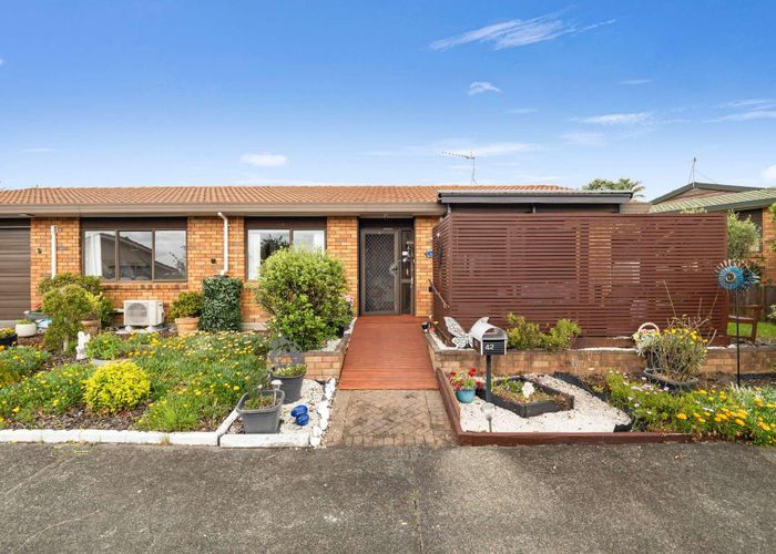  at 42 Bodi Place, Te Atatu South, Waitakere City, Auckland