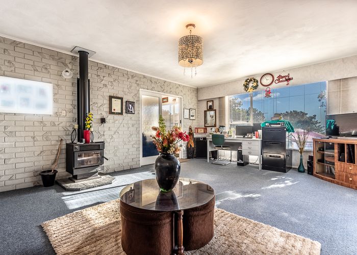  at 37 Edgecombe Street, Newlands, Wellington