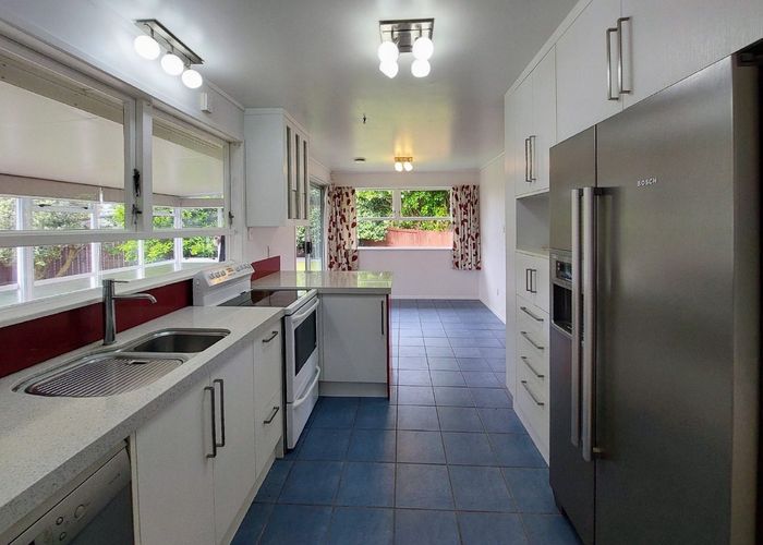  at 15 Ellison Road, Pakuranga Heights, Manukau City, Auckland