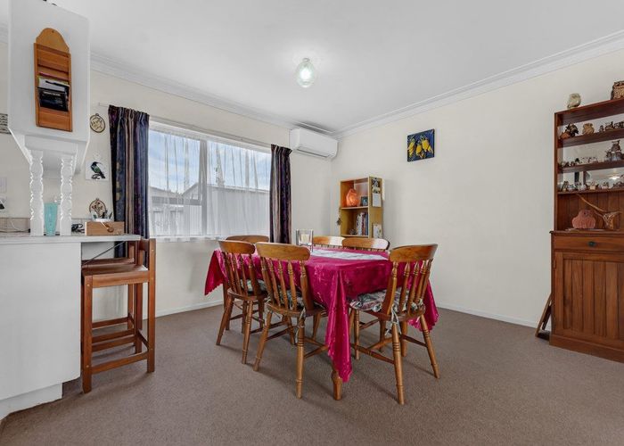  at 2/10 Duke Street, Papakura, Auckland