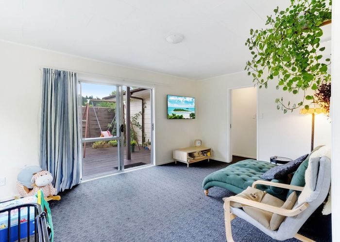  at 56 Peverill Crescent, Papatoetoe, Auckland