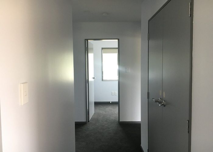  at 2/34a Speargrass Grove, Timberlea, Upper Hutt, Wellington