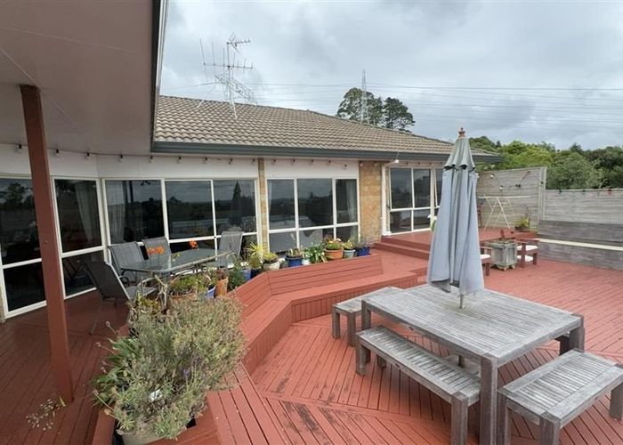  at 512 REDOUBT RD, Flat Bush, Auckland