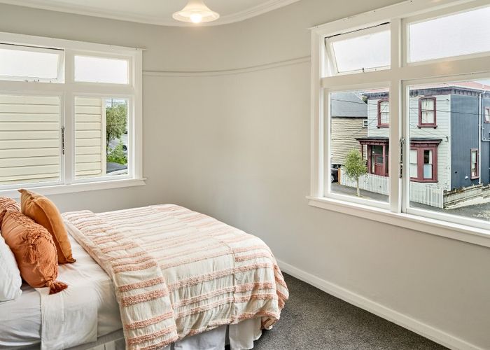  at 2/1 Rixon Grove, Mount Victoria, Wellington