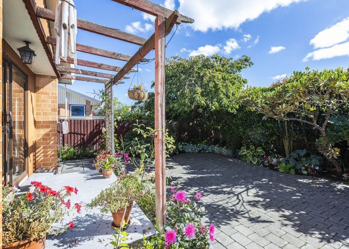  at 1/69A Yaldhurst Road, Sockburn, Christchurch