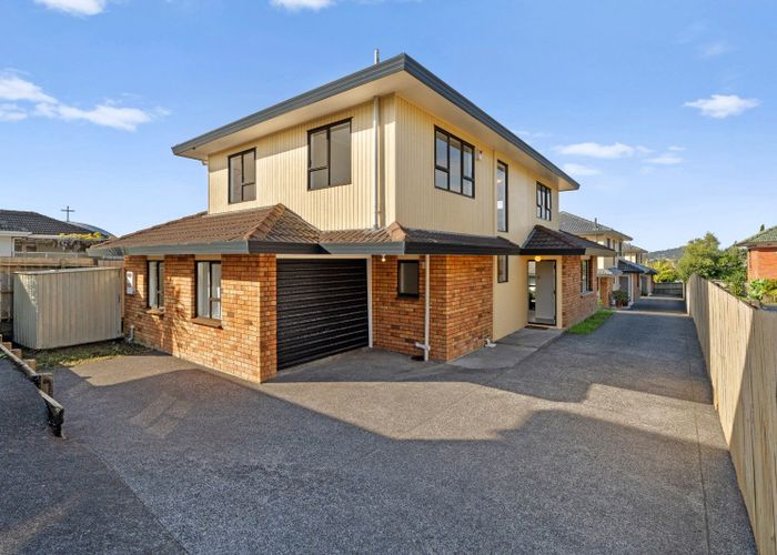  at 2/284 Richardson Road, Mount Roskill, Auckland City, Auckland