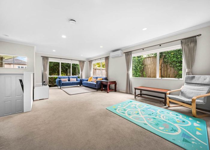  at 5 Viera Drive, Flat Bush, Manukau City, Auckland