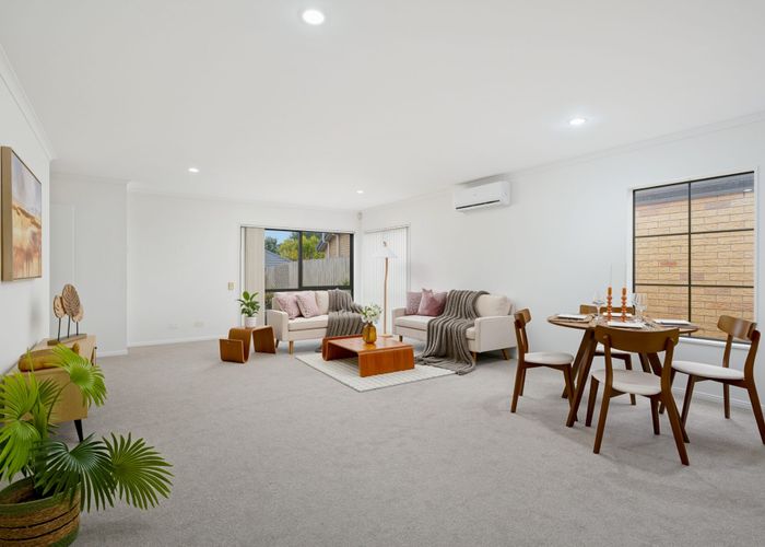  at 32 Espalier Drive, Henderson, Waitakere City, Auckland