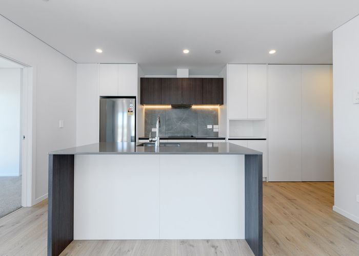  at 522/3 Kaipiho Lane, Albany, Auckland