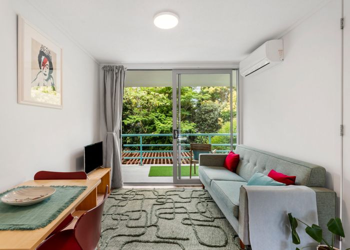  at 203/2 Maungawhau Road, Newmarket, Auckland City, Auckland