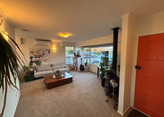  at 35 Powrie Street, Glenfield, North Shore City, Auckland