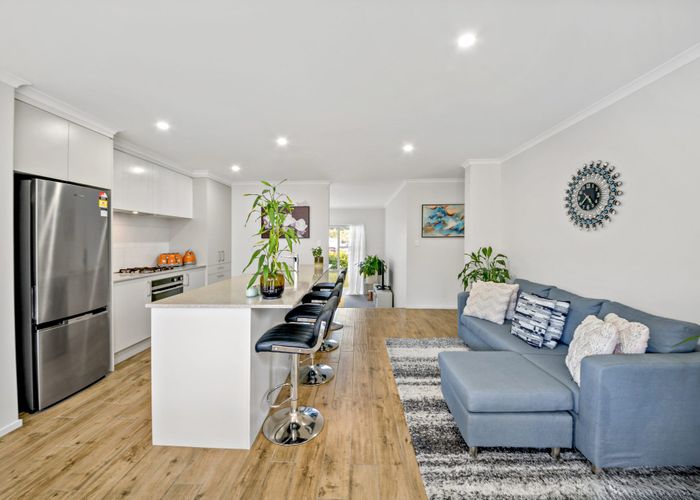  at 72 Karepiro Drive, Stanmore Bay, Rodney, Auckland