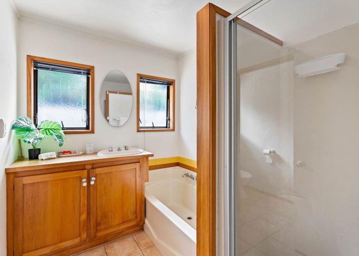  at 17A  Rangitoto Terrace, Milford, North Shore City, Auckland