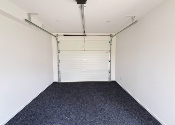  at 12E Elcoat Ave, Henderson, Waitakere City, Auckland