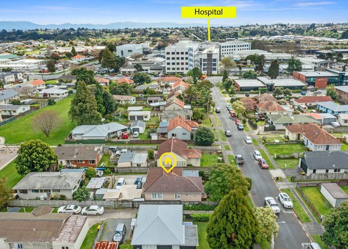  at 10 Nineteenth Avenue, Tauranga South, Tauranga, Bay Of Plenty