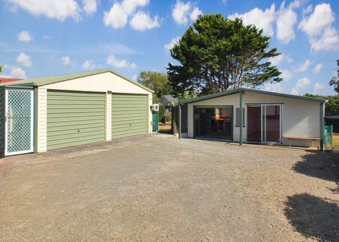  at 10 Hennessy Street East, Foxton Beach, Foxton