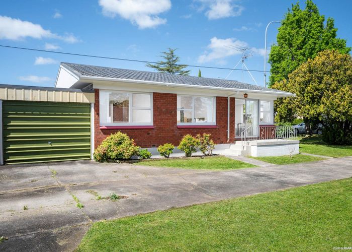  at 1/648 Pakuranga Road, Highland Park, Manukau City, Auckland