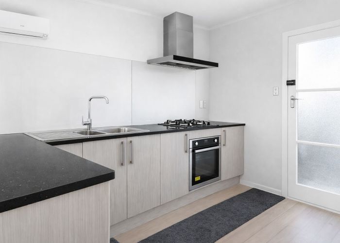  at 4/8 Maunu Road, Papatoetoe, Manukau City, Auckland