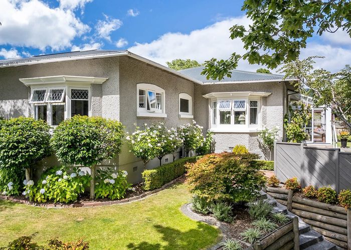  at 30 Gloucester Street, Silverstream, Upper Hutt