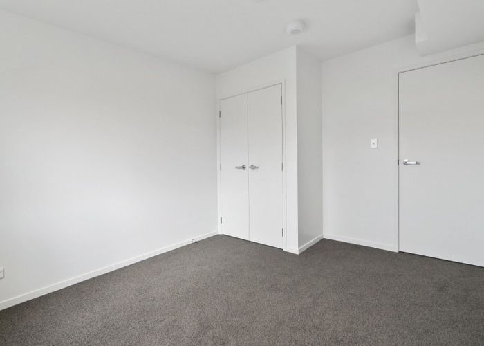  at 4045 Great North Road, New Lynn, Waitakere City, Auckland