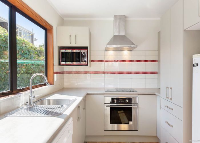  at 6A McLeod Road, Weymouth, Auckland