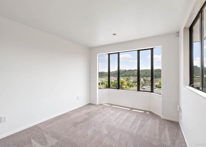  at 27A Henry Partington Place, Greenhithe, North Shore City, Auckland