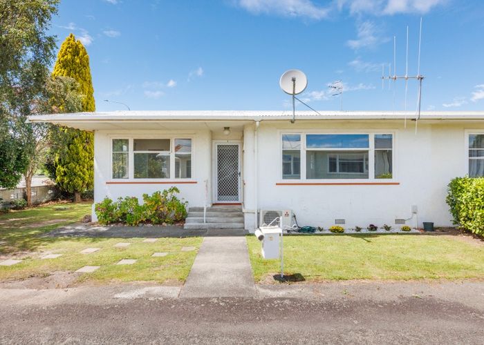  at 1 Kiwi Court, Roslyn, Palmerston North