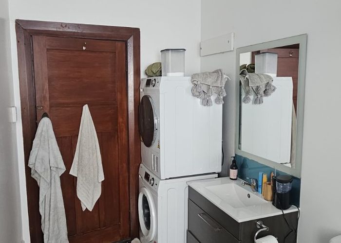  at 1/8 Dexter Avenue, Mount Eden, Auckland City, Auckland